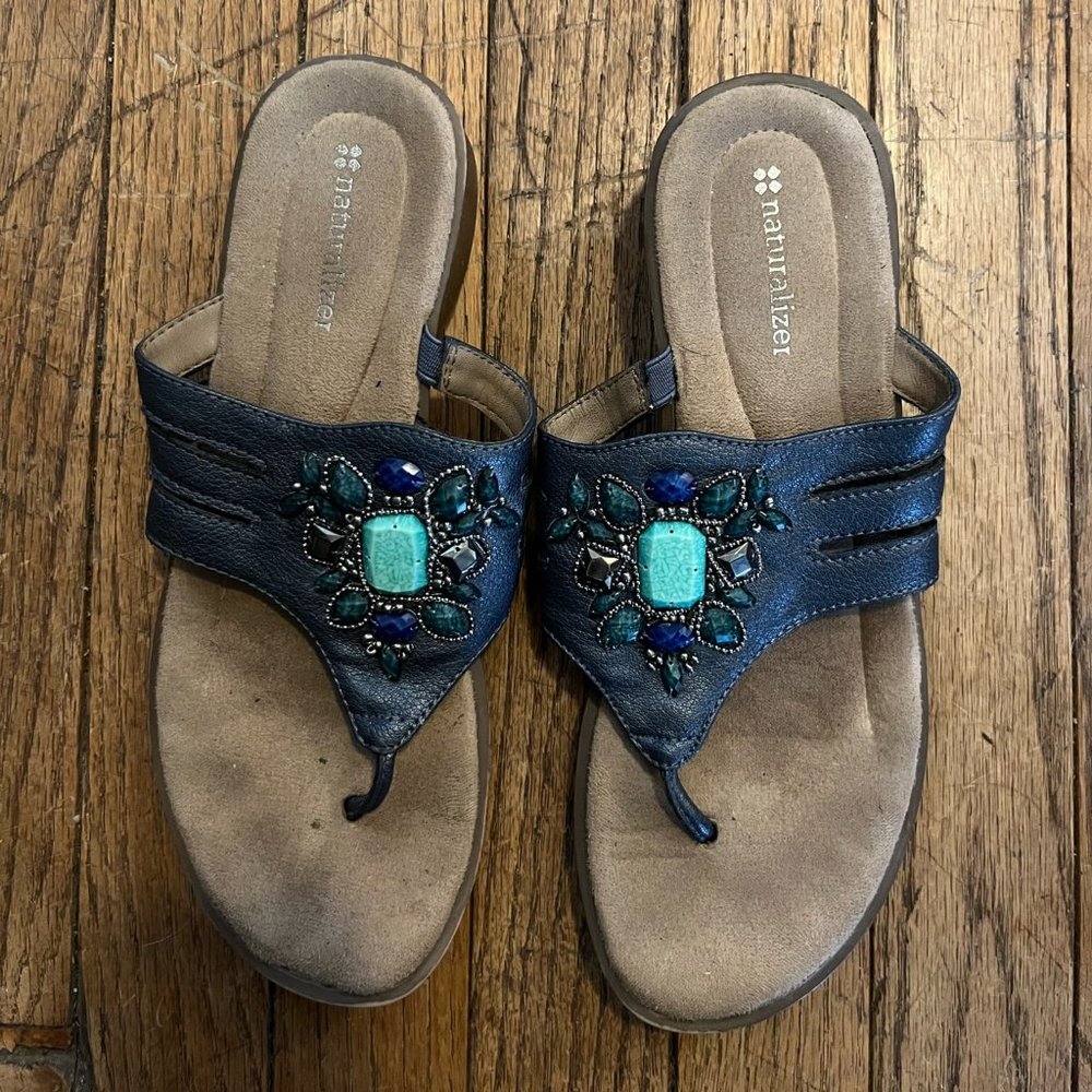 Flip flops size 8 M